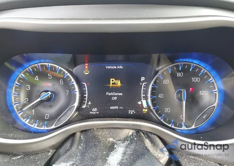 2023 Chrysler Pacifica Touring L z USA, uszkodzony, nr VIN 2C4RC1BG1PR597285